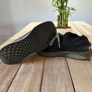 NoBull knit runners.  Men’s size 10.5